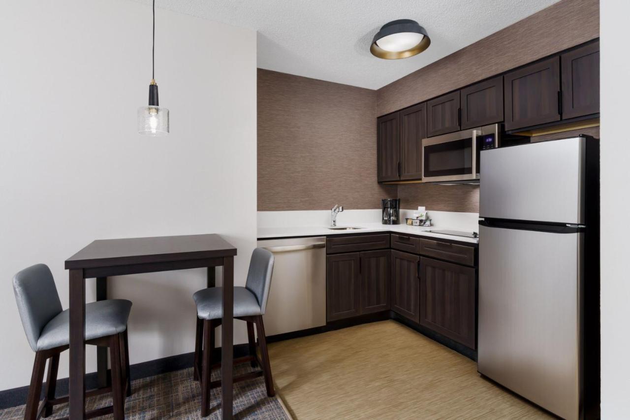 Residence Inn Hartford Роки-Хилл Экстерьер фото