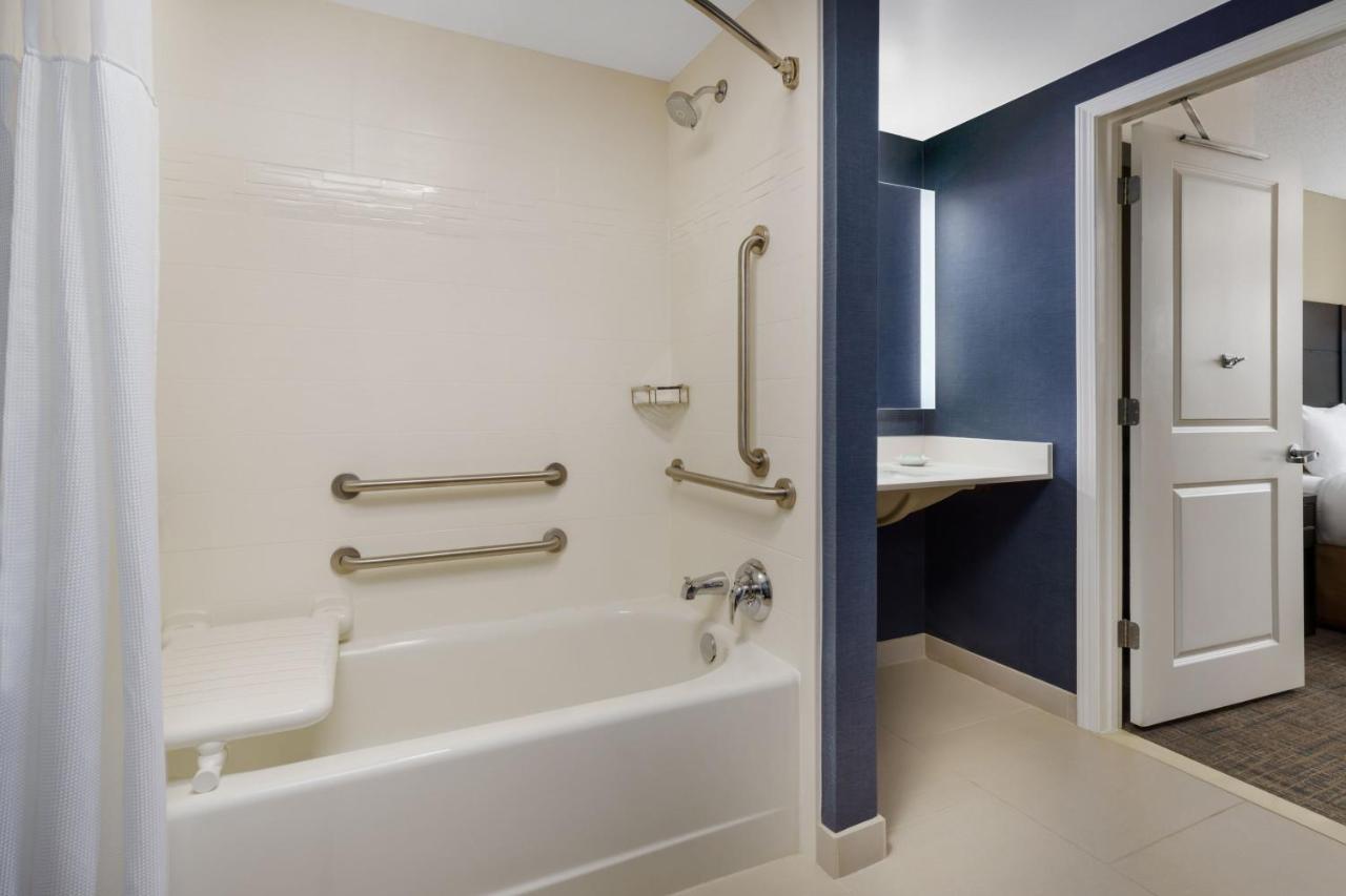 Residence Inn Hartford Роки-Хилл Экстерьер фото